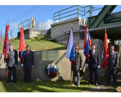 V DOKLEŽOVJU SMO SE POKLONILI ŽRTVAH OB KONCU DRUGE SVETOVNE VOJNE 