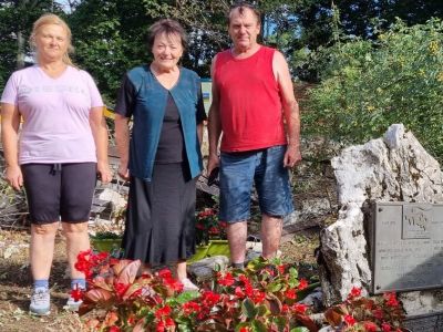 Spomenik ustanoviteljem TIGR-a na Nanosu