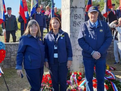 Polaganje cvetja v OE za Slovensko Istro 