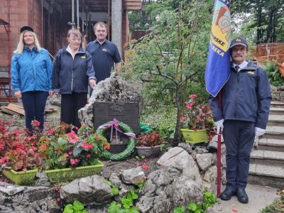 Delegacija Društva TIGR Primorske je na Nanosu položila venec ustanoviteljem TIGR-a